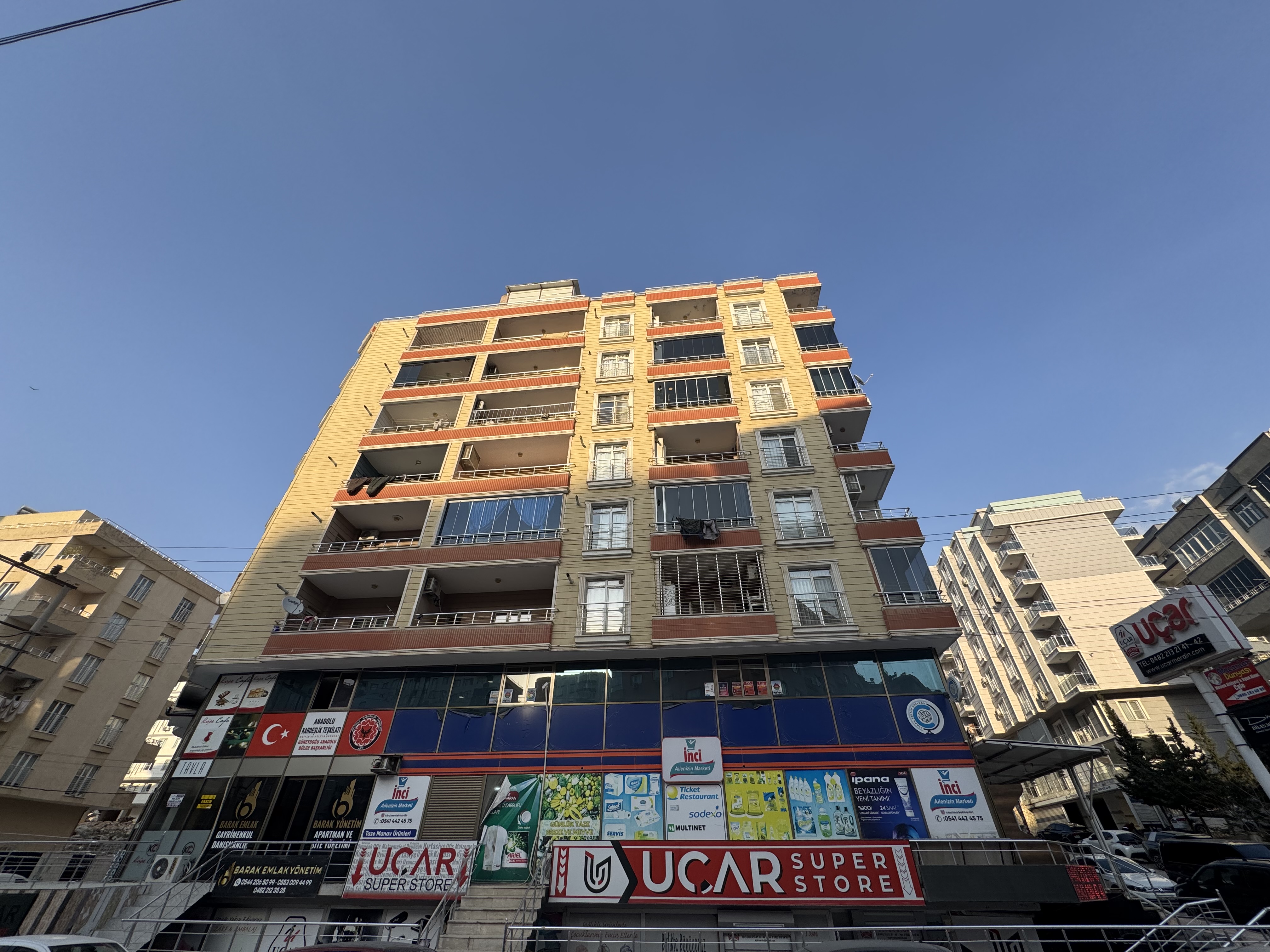 EMLAK 777 UÇAR KIRTASİYE ÜSTÜ DENİZ GIDA YAKINI 3+1 KİRALIK DAİRE
