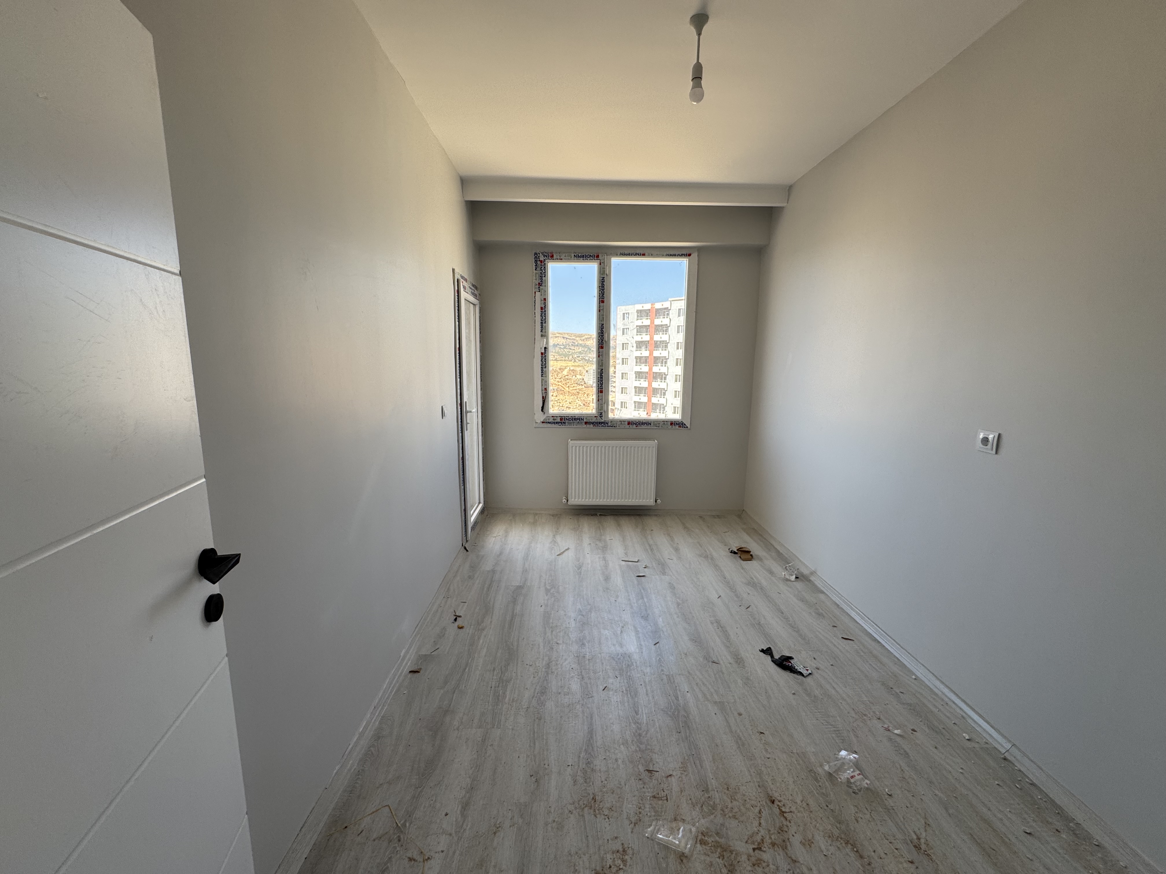 EMLAK 777 DEVLET HASTANESİ ARKASI KİRALIK 2+1 ARA KAT DAİRE