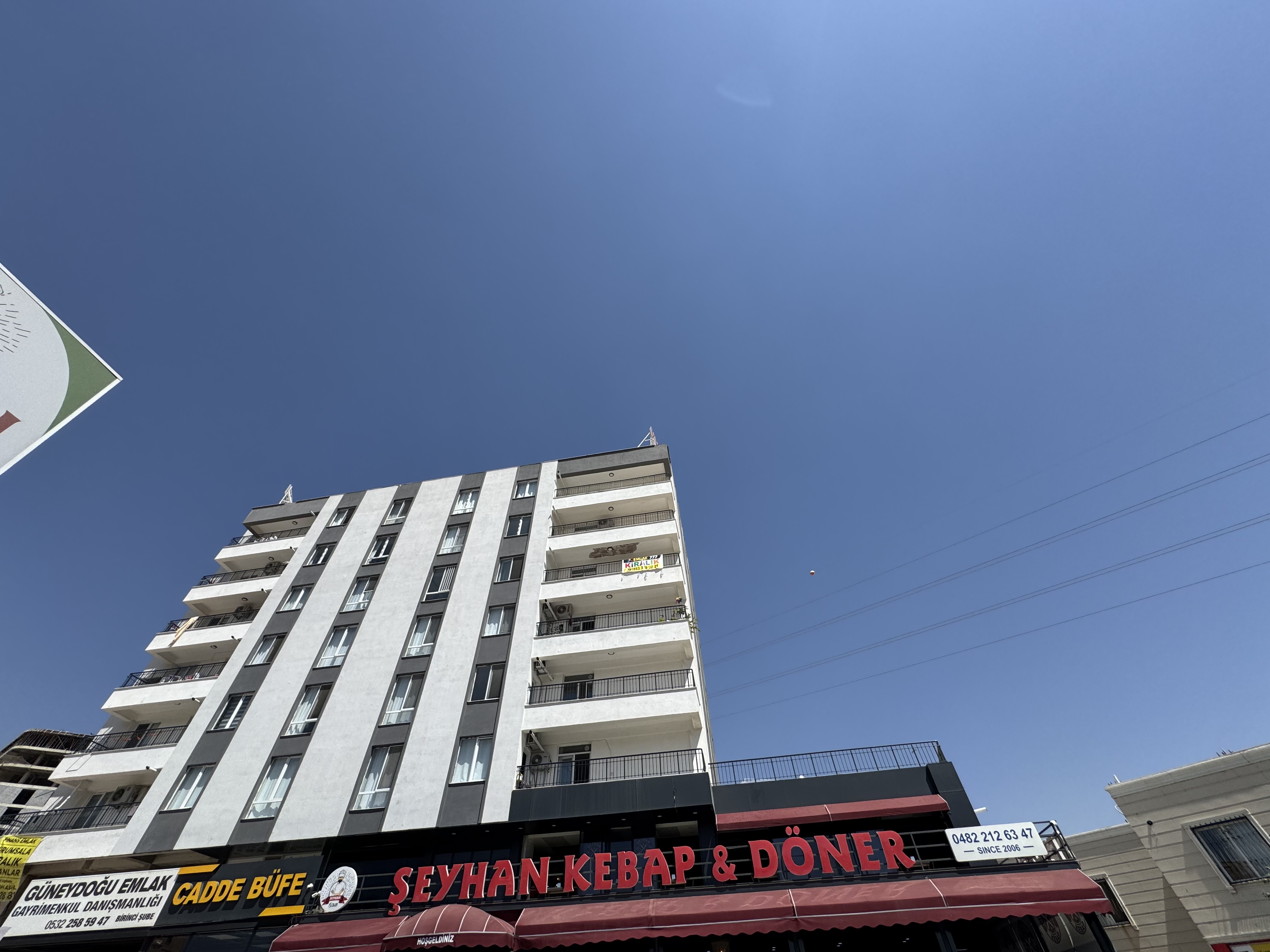 EMLAK 777 ANA YOL ÜZERİ ÖN CEPHE KİRALIK 3+1 DAİRE